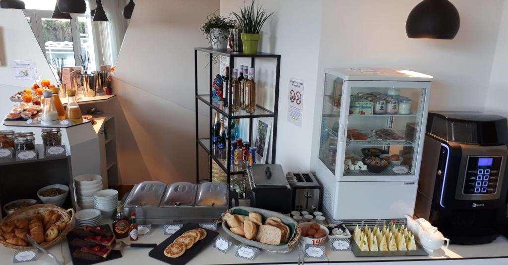 Adonis Mougins Aparthotel Restoran gambar
